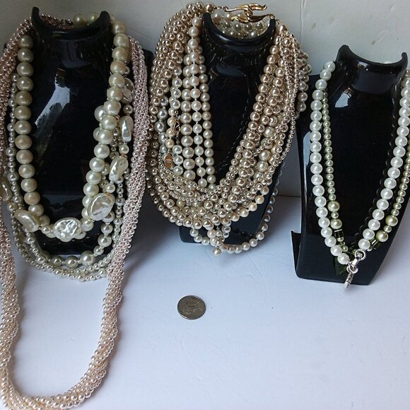Lot 13 Vintage Faux Pearl Necklaces, Some signed, Gold Plated, Filled - Picture 1 of 11